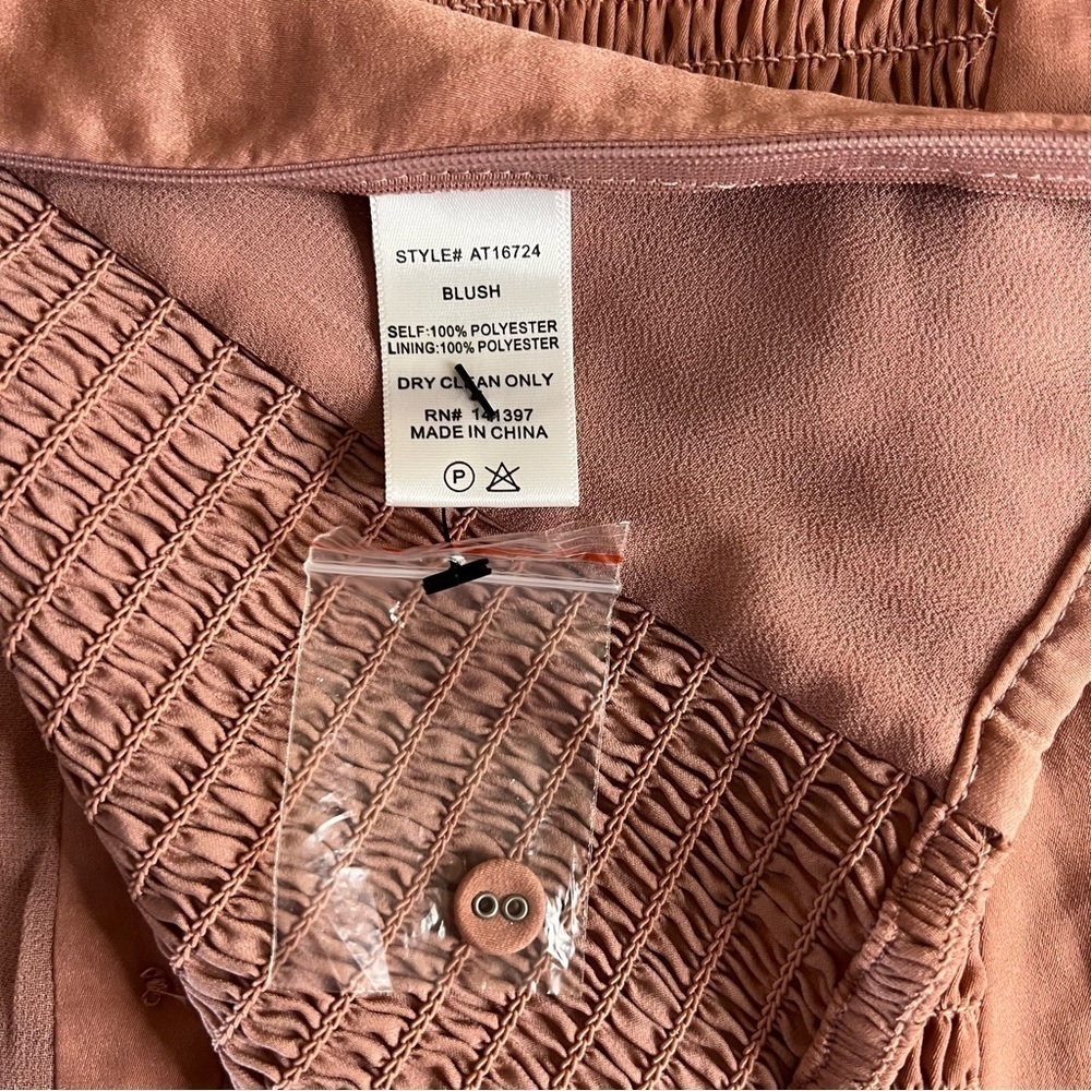 ASTR the label | NWOT Ruched Ruffle Shoulder Sleeveless Top Pink Size Small - Picture 7 of 10